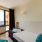 فندق Evridika 3*