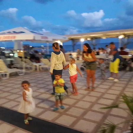 Evridika מלון 3*