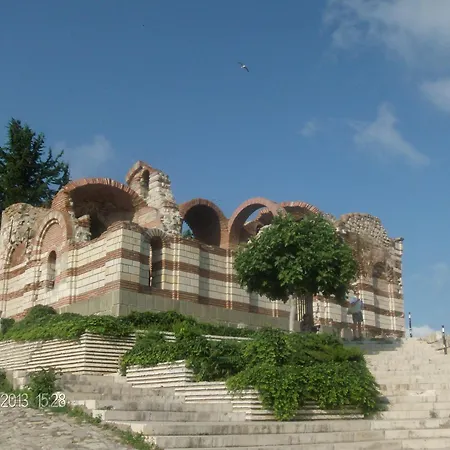 מלון Evridika 3*