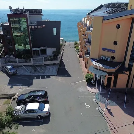 Hotel Evridika 3*