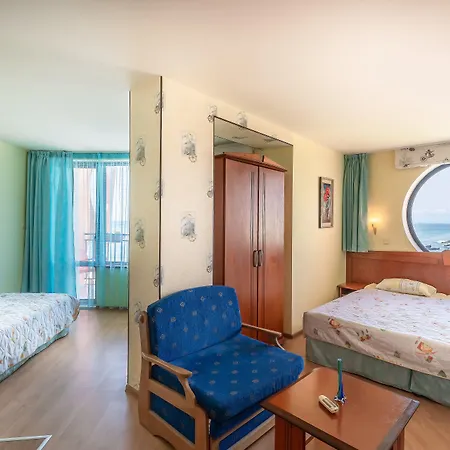 Evridika 3*