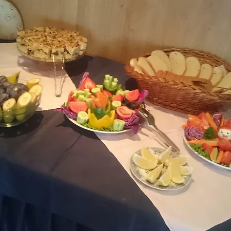 Hotell Evridika 3*